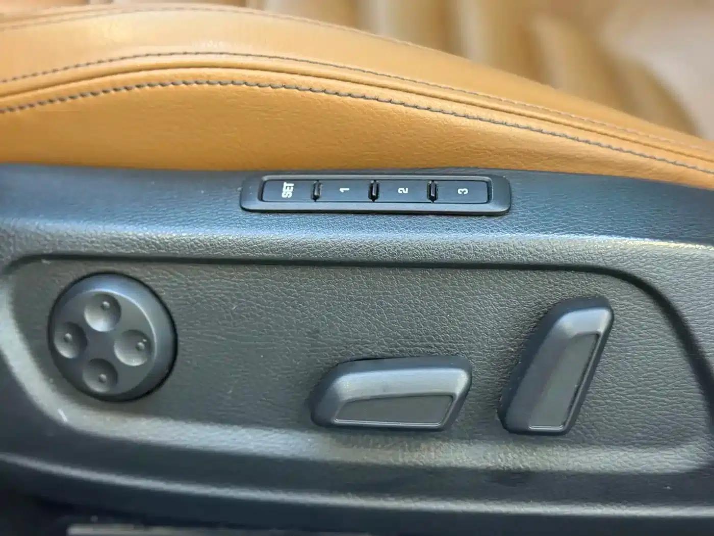 FAW-Volkswagen CC 2013 1.8TSI Premium Edition — миниатюра 13