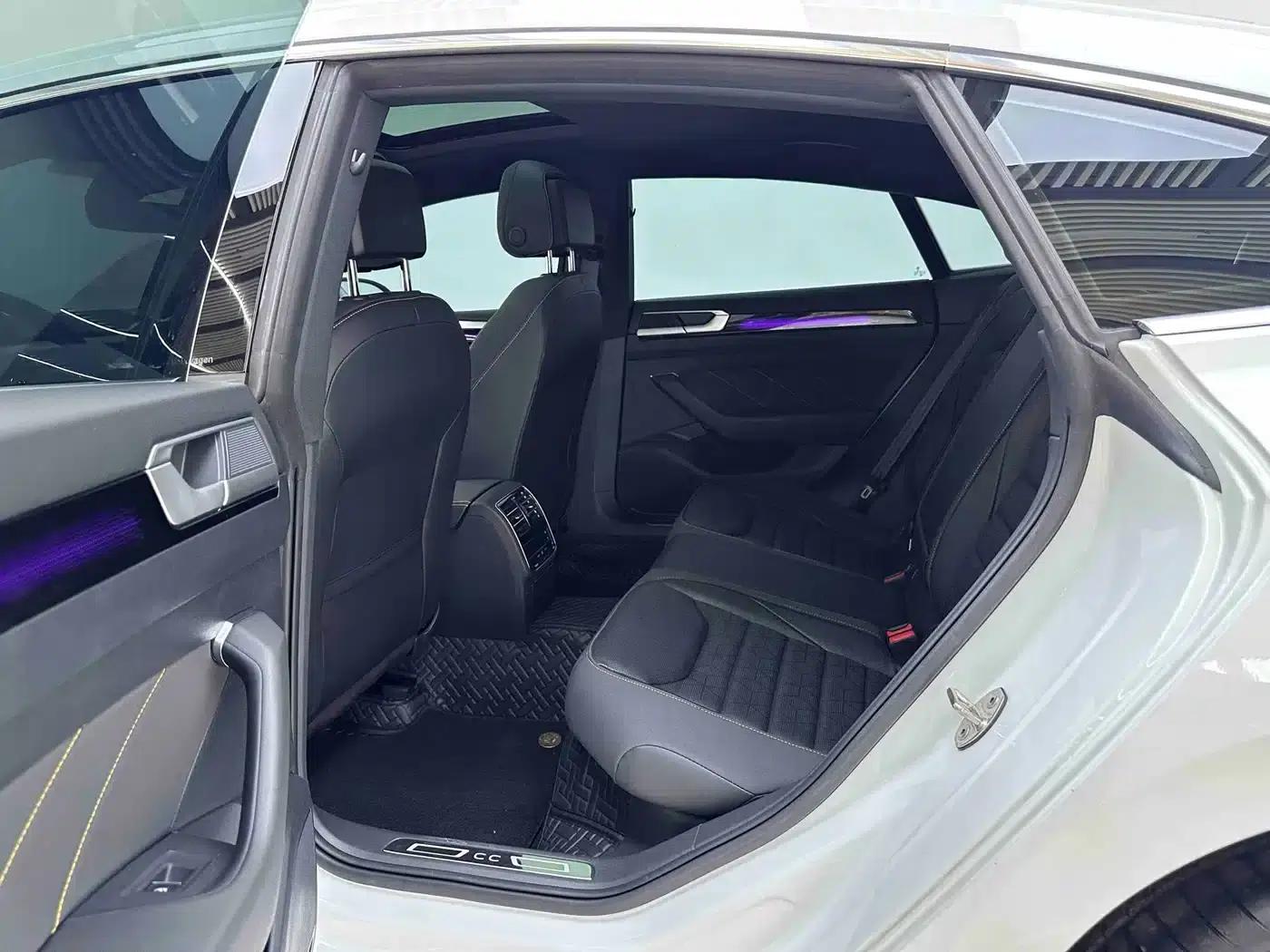 FAW-Volkswagen CC 2024 380TSI Striking Edition — миниатюра 9