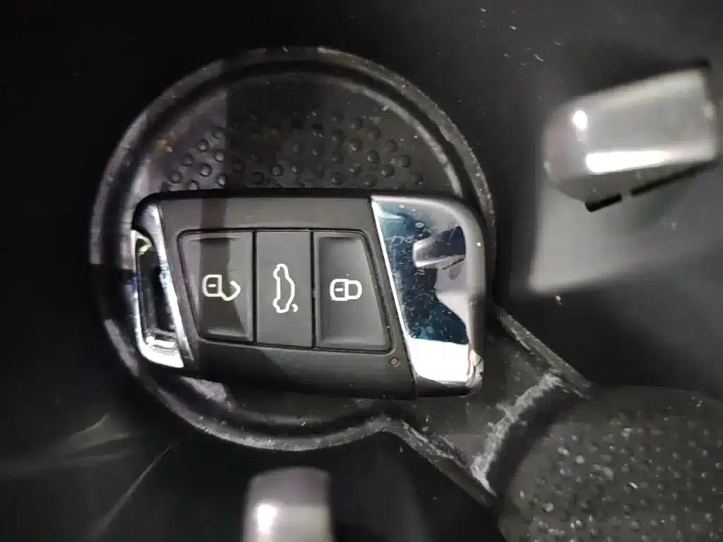 FAW-Volkswagen CC 2021 380TSI Striking Edition — миниатюра 9