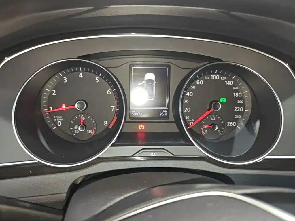 FAW-Volkswagen CC 2019 330TSI Huayan Edition (National V Emission Standard) — миниатюра 12