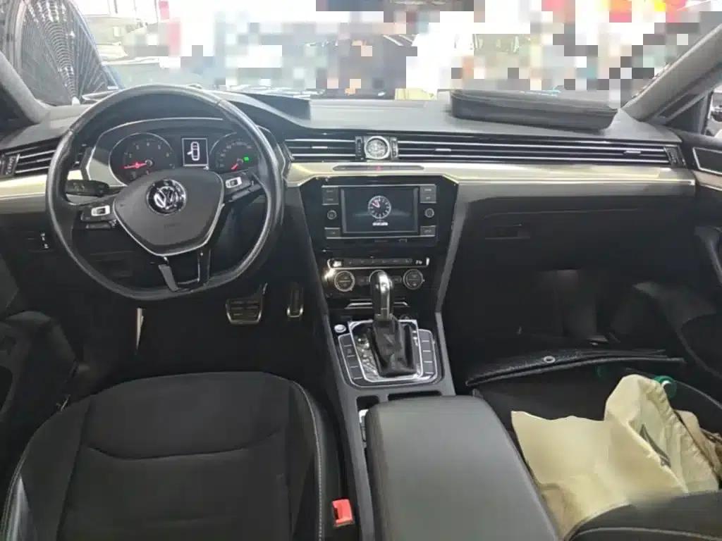 FAW-Volkswagen CC 2019 330TSI Huayan Edition (National V Emission Standard) — миниатюра 10
