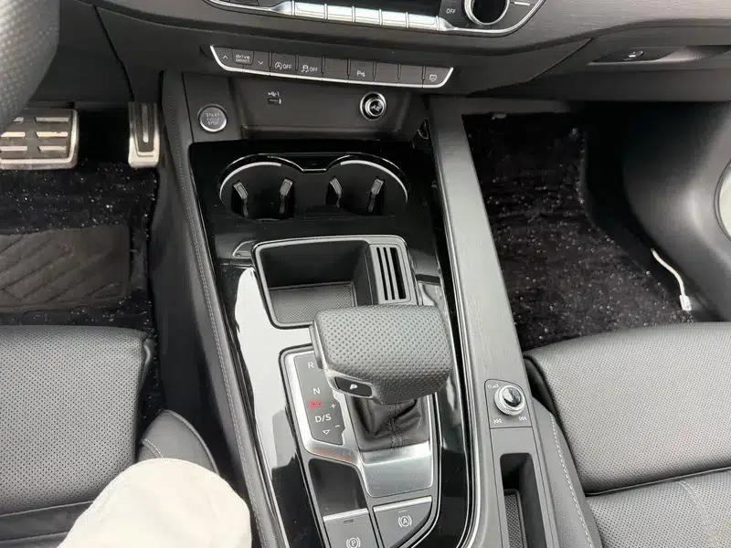 Audi A4L 2024 40 TFSI Luxury Dynamic — миниатюра 9