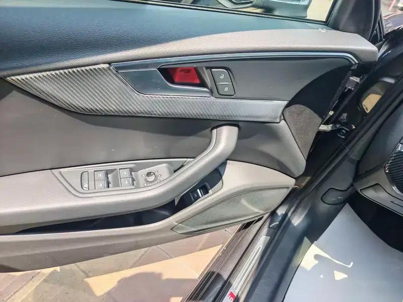 Audi A4L 2020 40 TFSI quattro Luxury Dynamic — миниатюра 6