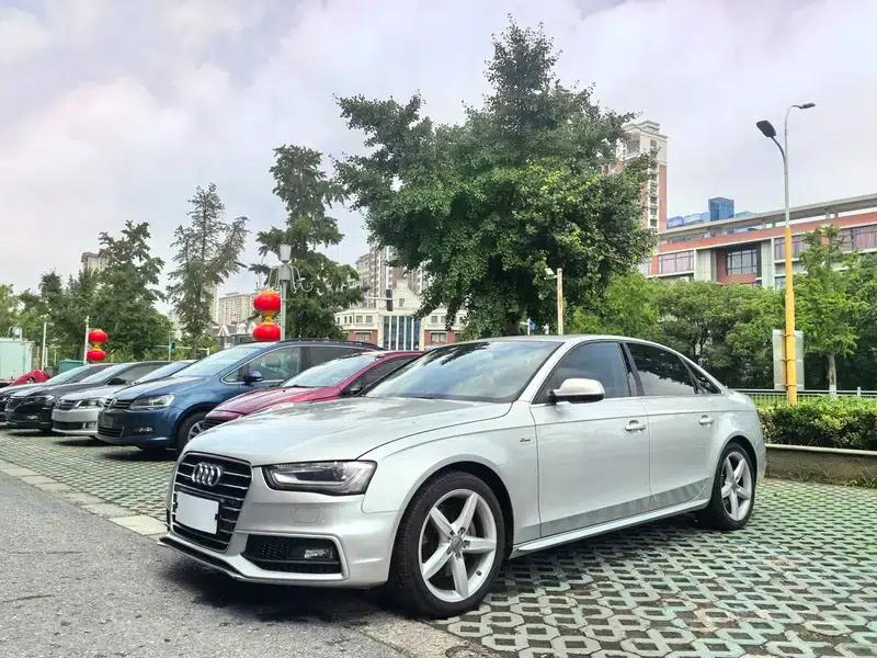 Audi A4L 2015 45 TFSI quattro Sport Edition — миниатюра 1