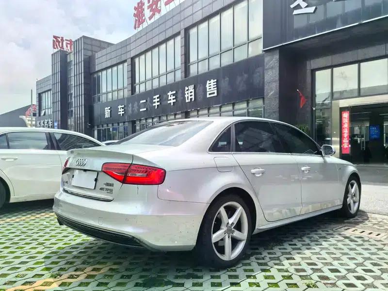 Audi A4L 2015 45 TFSI quattro Sport Edition — миниатюра 6