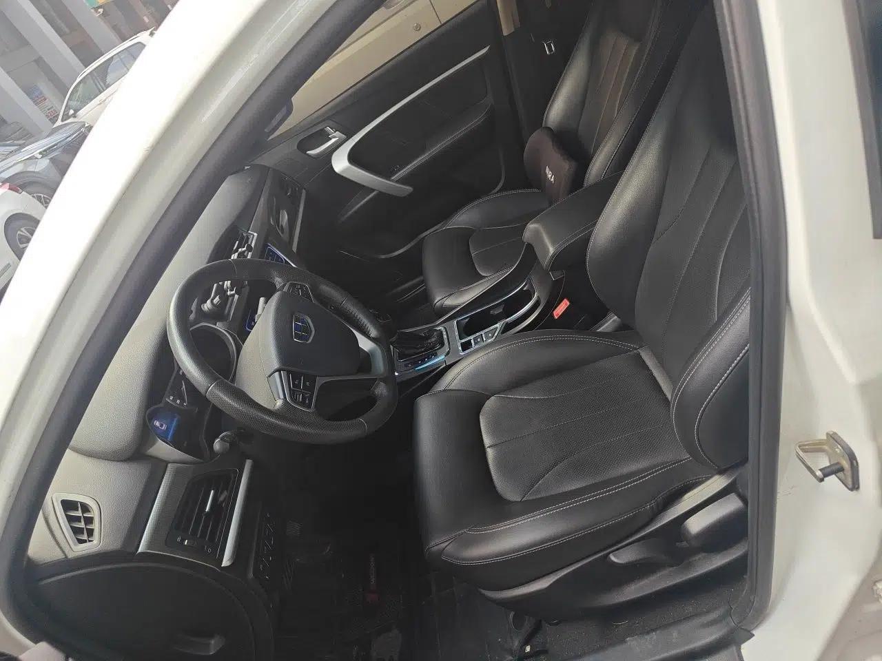 Geely Auto Emgrand 2017 Sedan Million Edition 1.5L CVT Upward Connectivity Version — миниатюра 15