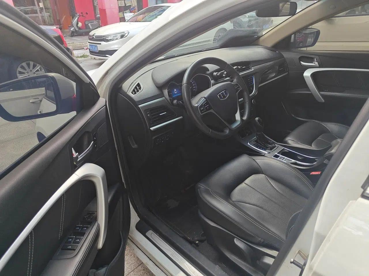 Geely Auto Emgrand 2017 Sedan Million Edition 1.5L CVT Upward Connectivity Version — миниатюра 16