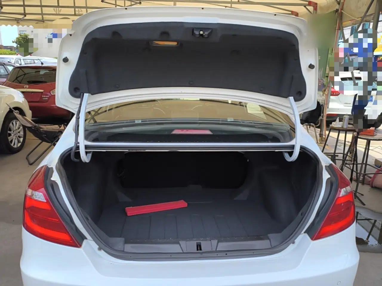 Geely Auto Emgrand 2017 Sedan Million Edition 1.5L Manual - Upward Version — миниатюра 22