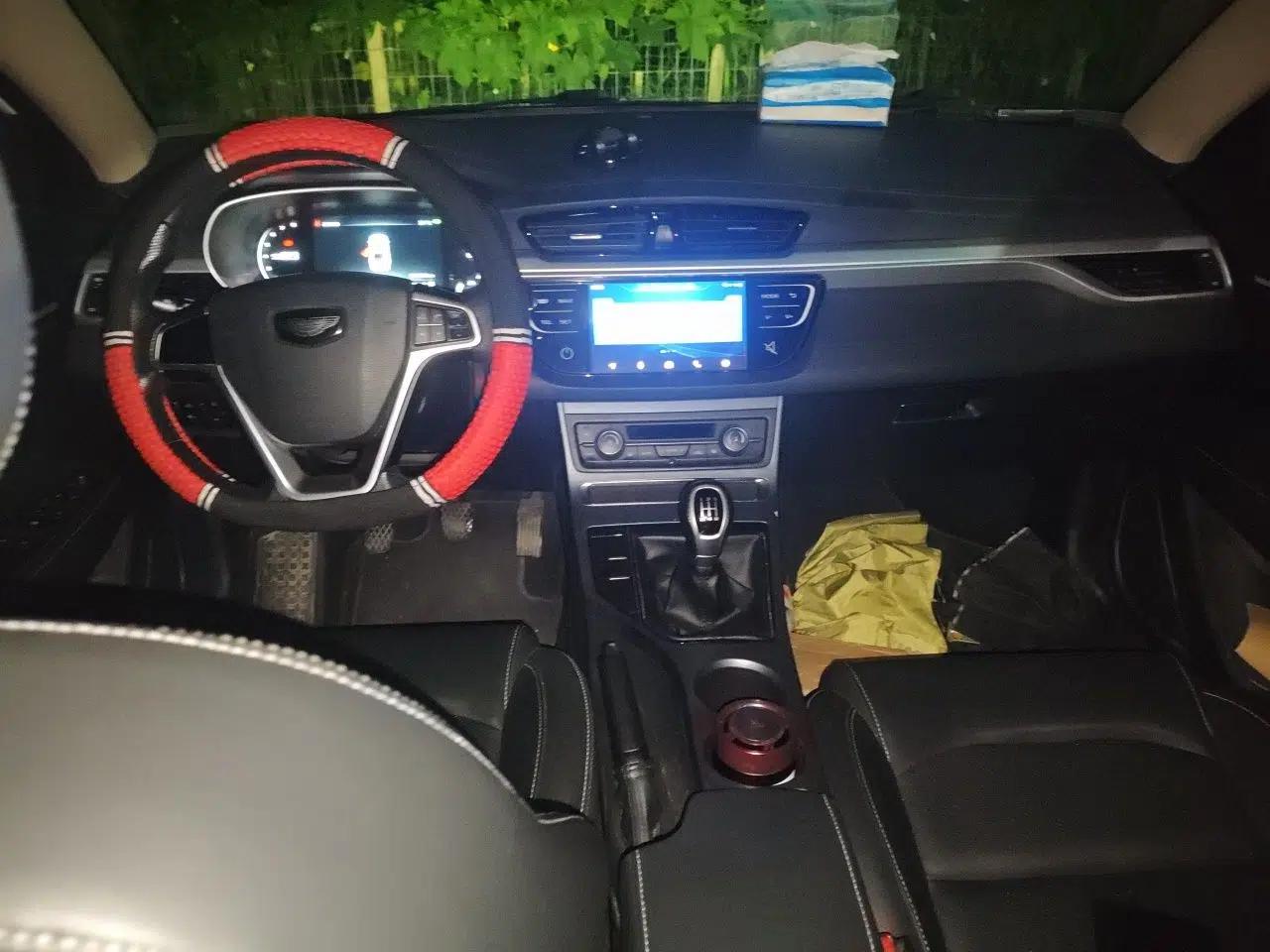 Geely Auto Emgrand 2018 1.5L Manual Upward Connect Edition — миниатюра 13