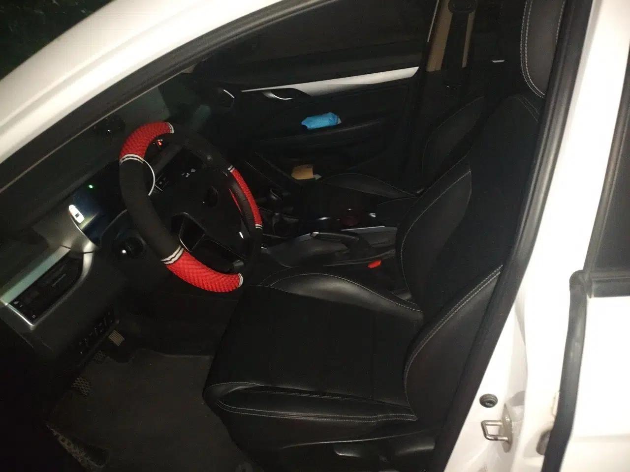 Geely Auto Emgrand 2018 1.5L Manual Upward Connect Edition — миниатюра 15