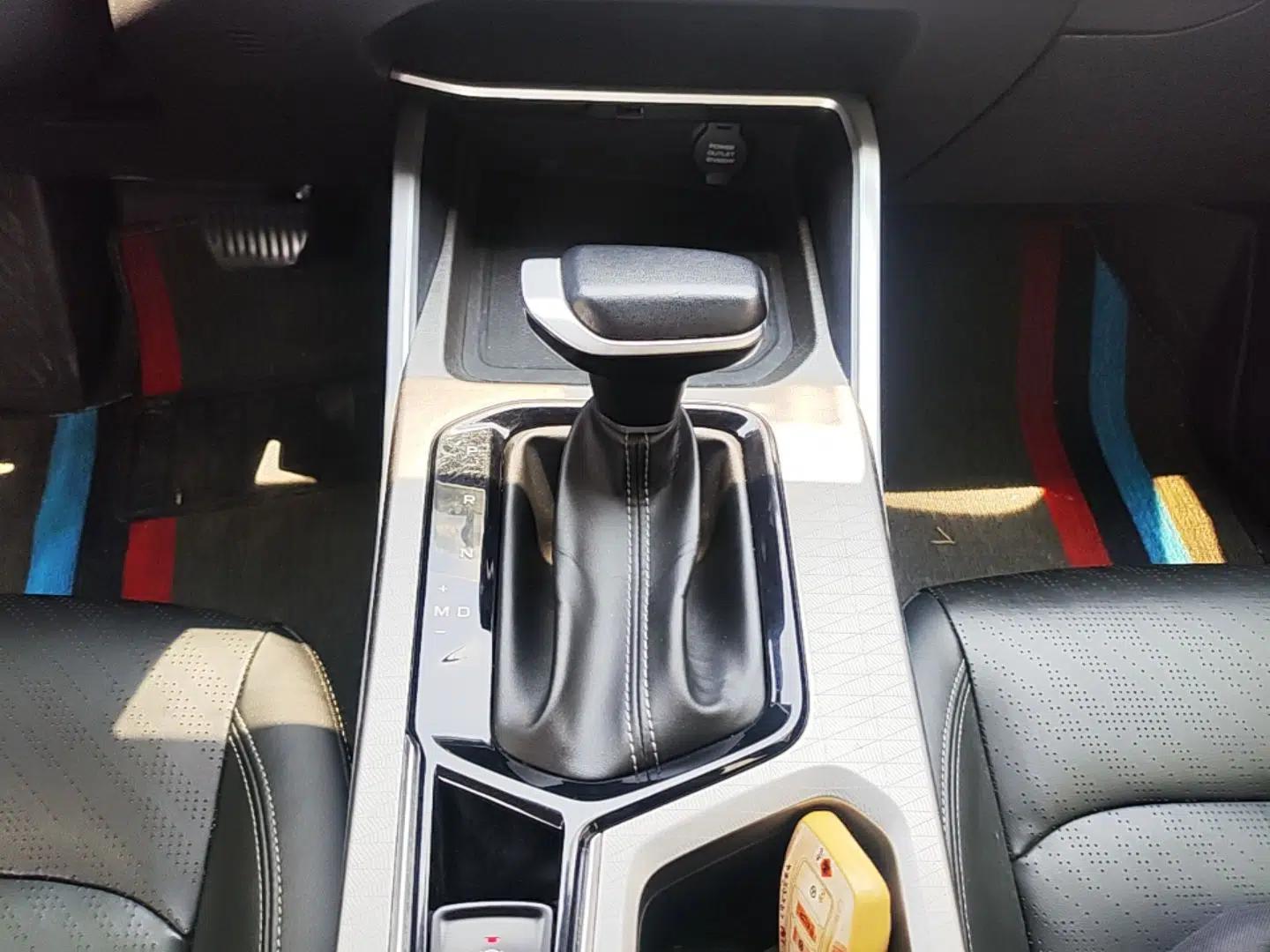 Geely Auto Emgrand 2023 4th Generation Champion Edition 1.5L CVT Prestige Model — миниатюра 16