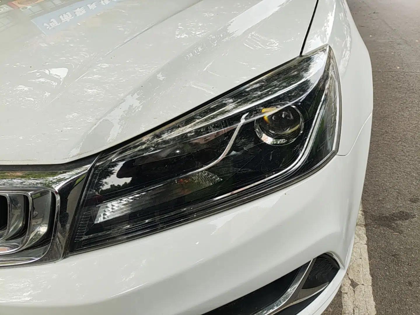 Geely Auto Emgrand 2019 Leading Edition 1.5L CVT Luxury Model China VI Standard — миниатюра 8