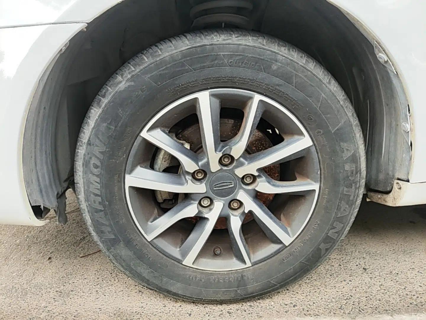 Geely Auto Emgrand 2019 Leading Edition 1.5L CVT Luxury Model China VI Standard — миниатюра 10