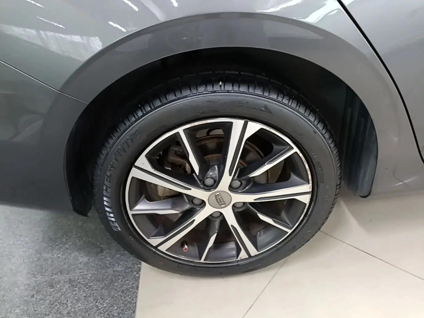 Geely Auto Emgrand 2022 4th Generation 1.5L CVT Luxury Model — миниатюра 11