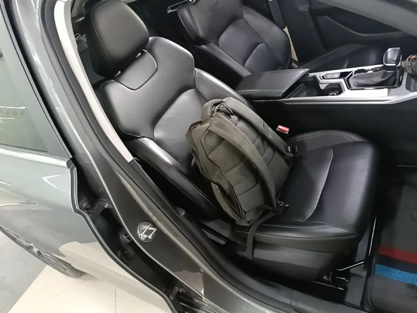 Geely Auto Emgrand 2022 4th Generation 1.5L CVT Luxury Model — миниатюра 19