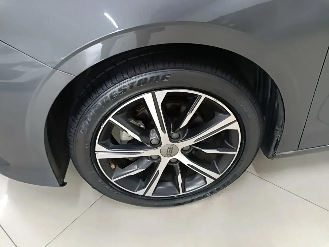 Geely Auto Emgrand 2022 4th Generation 1.5L CVT Luxury Model — миниатюра 10