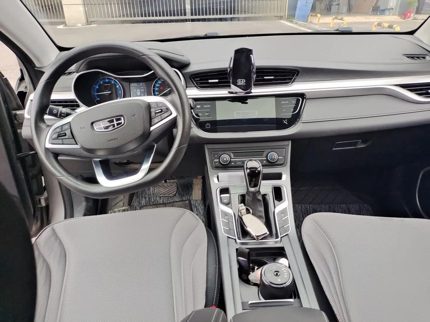 Geely Auto Emgrand 2020 1.5L CVT Luxury Model — миниатюра 9