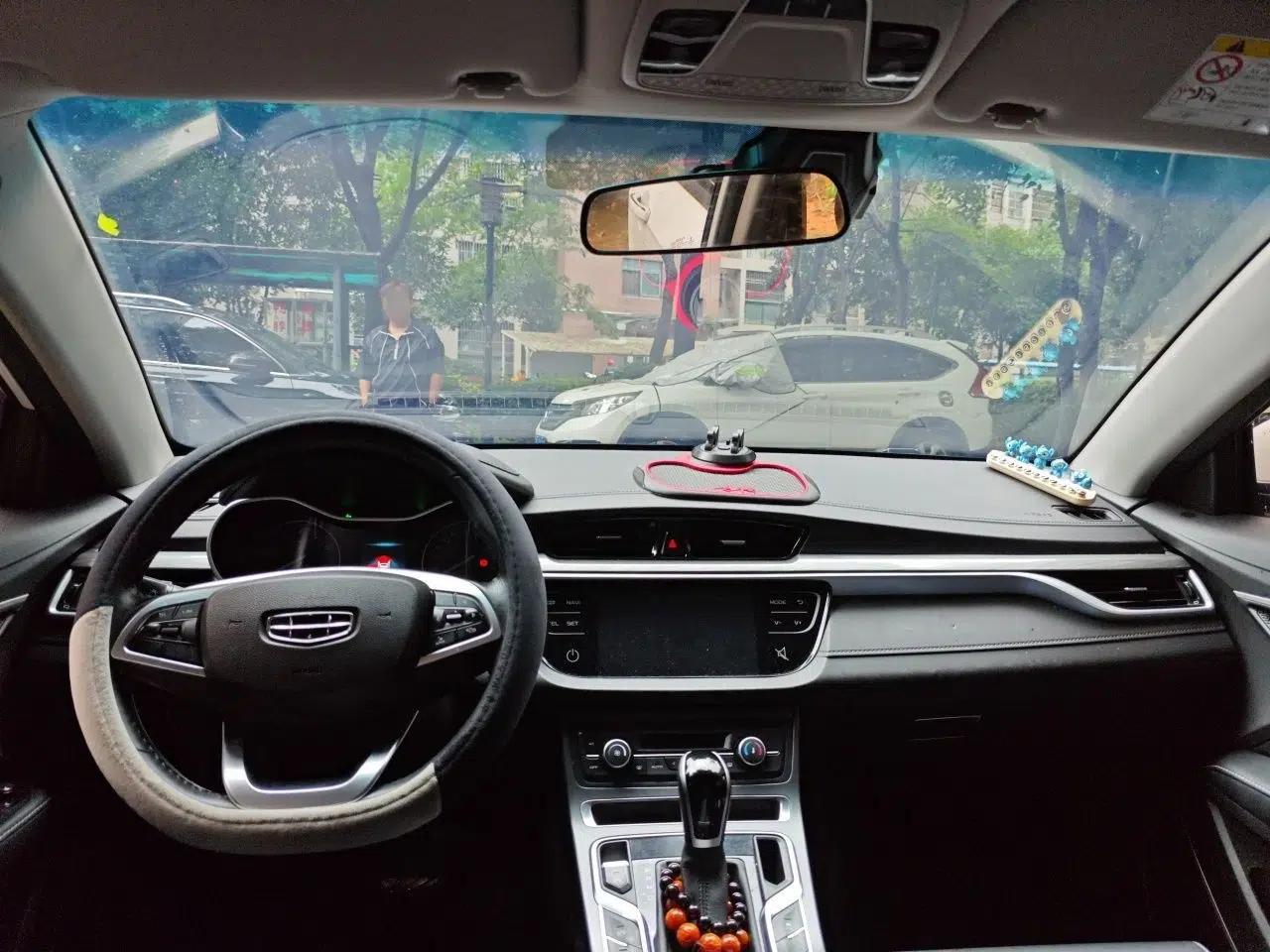 Geely Auto Emgrand 2019 Leading Edition 1.5L CVT Luxury Model China V Standard — миниатюра 18