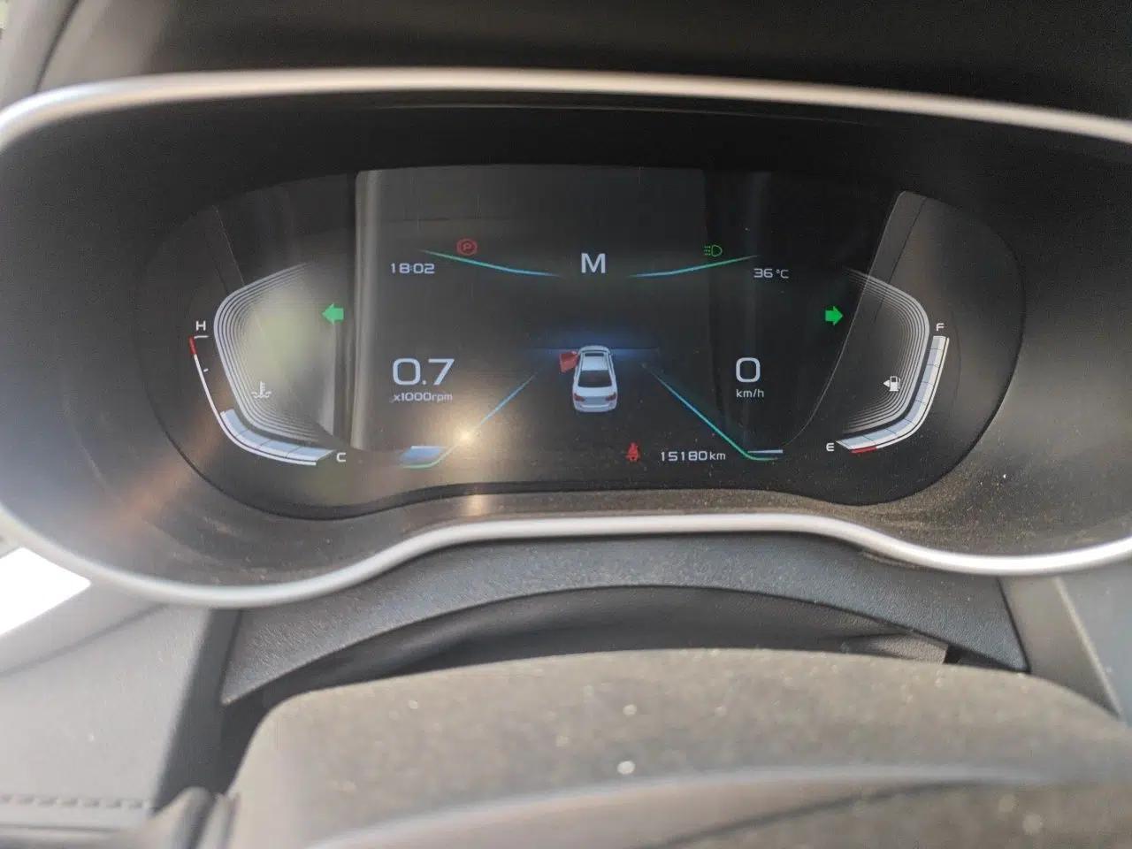 Geely Auto Emgrand 2019 Leading Edition 1.5L Manual Upgraded Connectivity Model China VI Standard — миниатюра 11