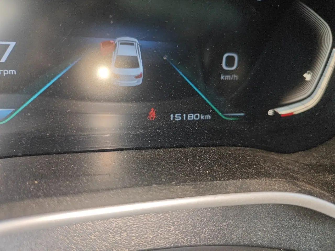 Geely Auto Emgrand 2019 Leading Edition 1.5L Manual Upgraded Connectivity Model China VI Standard — миниатюра 12