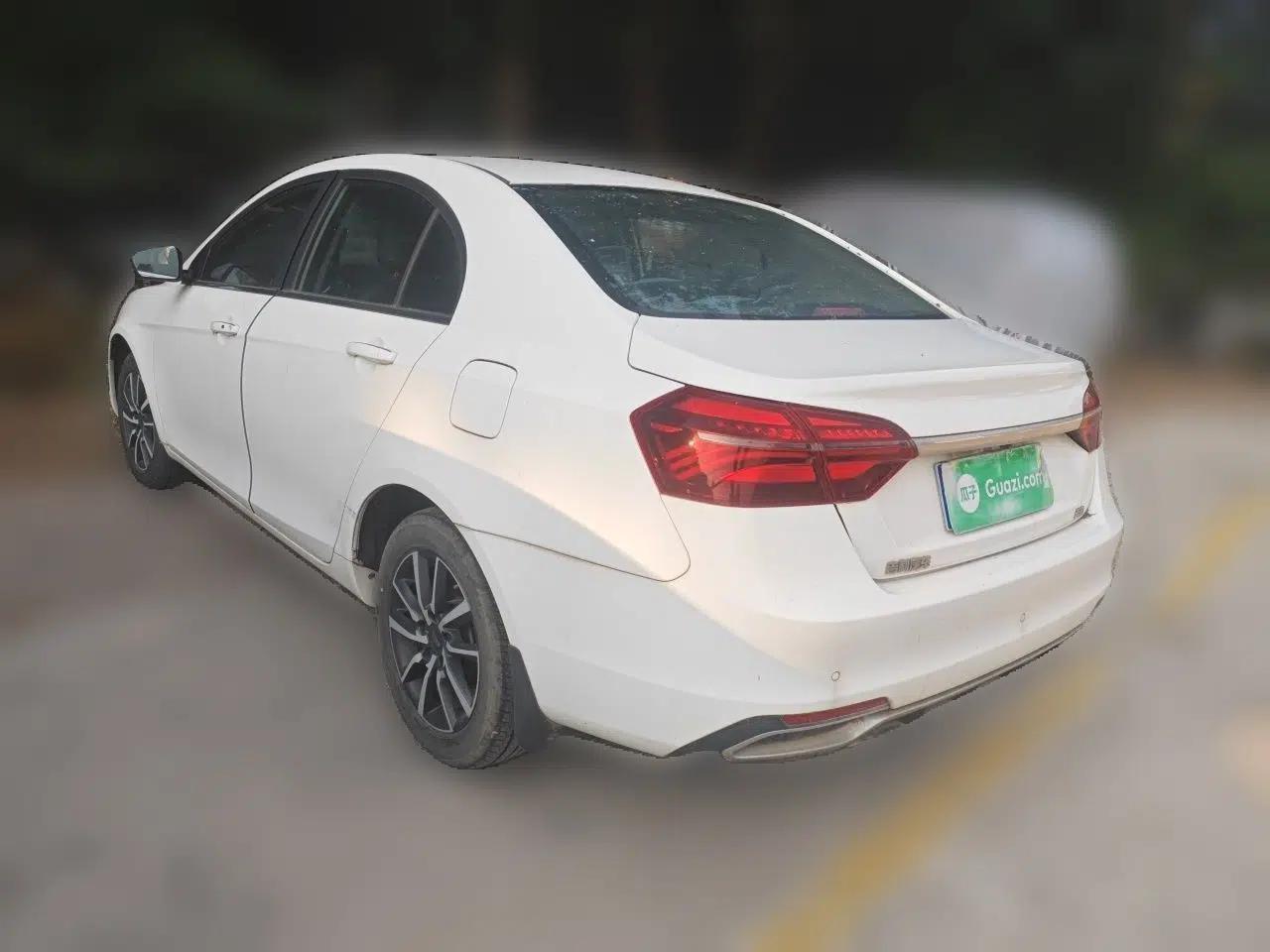 Geely Auto Emgrand 2019 Leading Edition 1.5L Manual Upgraded Connectivity Model China VI Standard — миниатюра 4