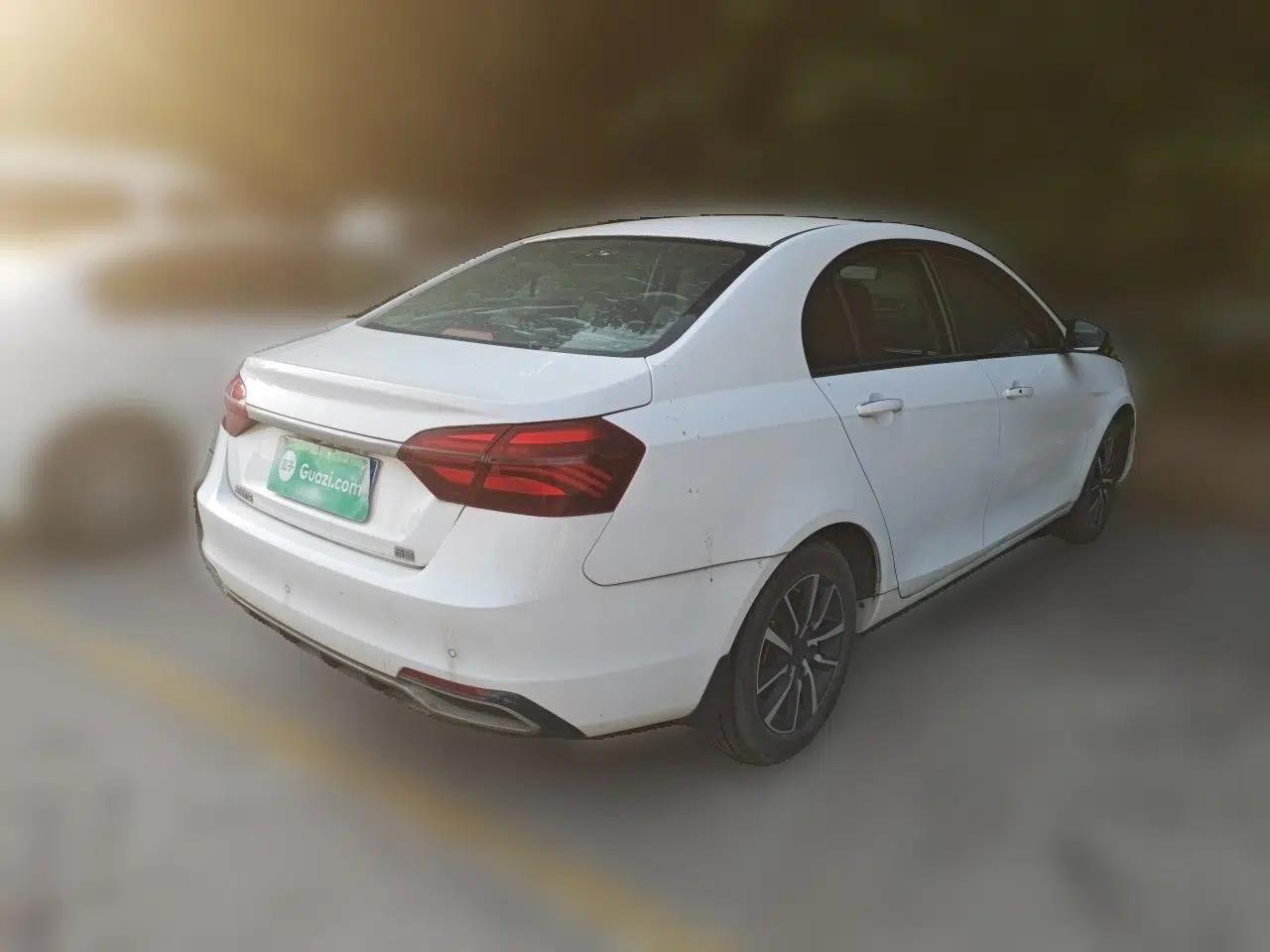 Geely Auto Emgrand 2019 Leading Edition 1.5L Manual Upgraded Connectivity Model China VI Standard — миниатюра 6