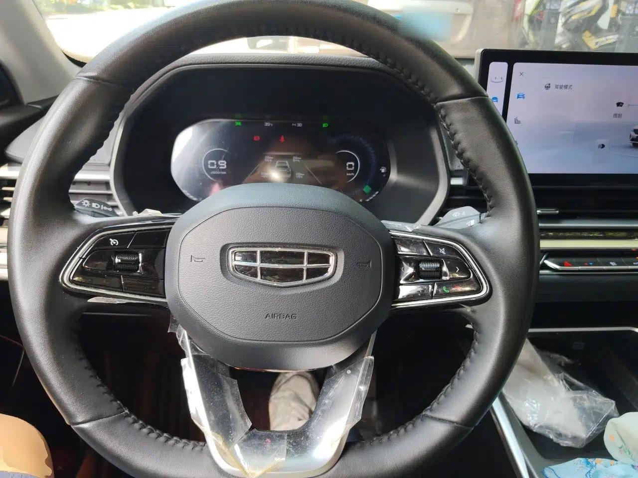 Geely Auto Emgrand 2023 4th Generation Champion Edition 1.5L CVT Prestige Model — миниатюра 10