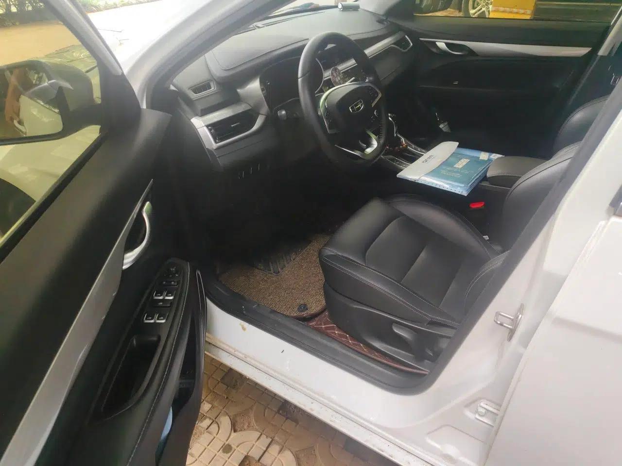 Geely Auto Emgrand 2020 1.5L CVT Upward Version — миниатюра 16