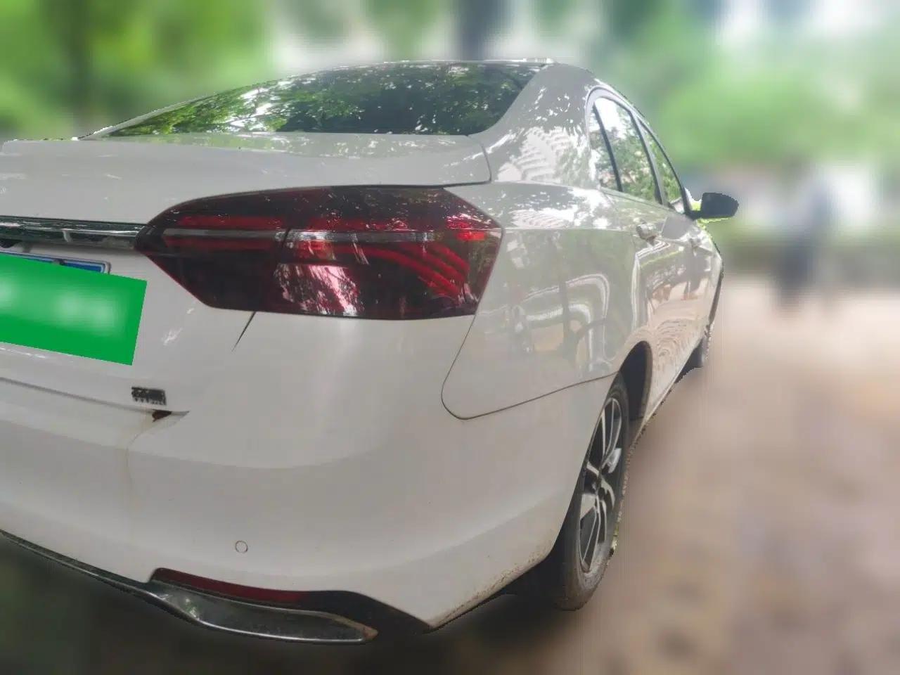 Geely Auto Emgrand 2020 1.5L CVT Upward Version — миниатюра 6