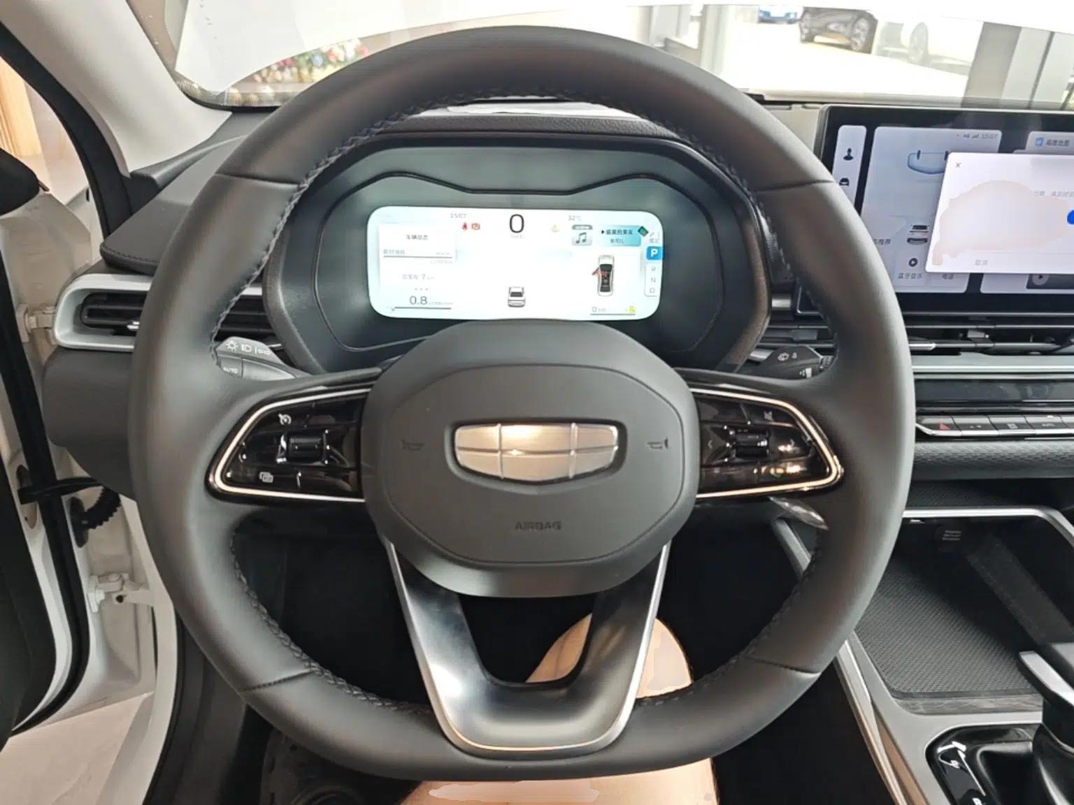 Geely Auto Emgrand 2026 Model 4th Generation 4 Millionth Anniversary Edition 1.5L CVT Feiyue Edition — миниатюра 13