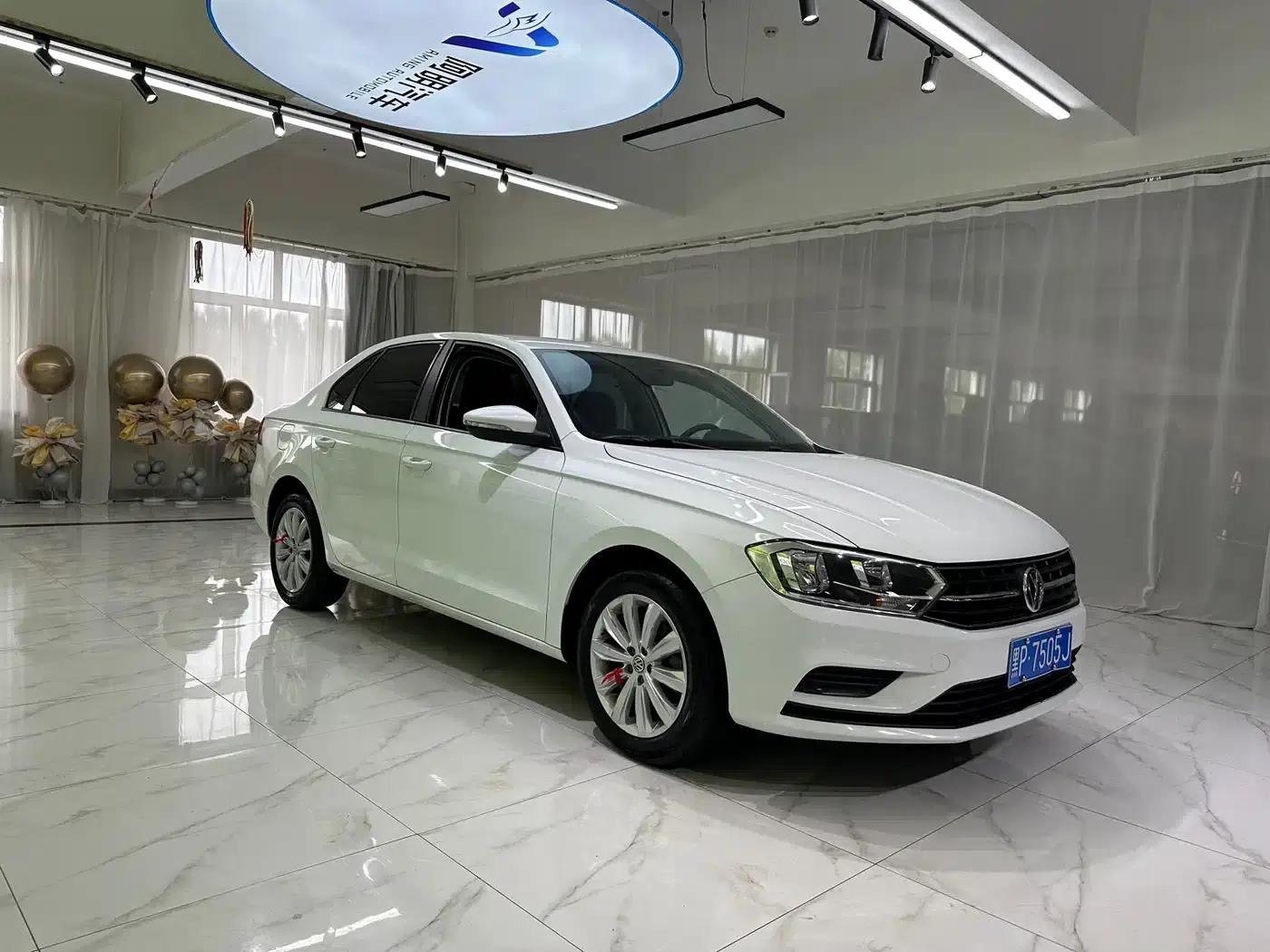 2021 Volkswagen Bora 1.5L Automatic Fashion Smart Edition — миниатюра 3
