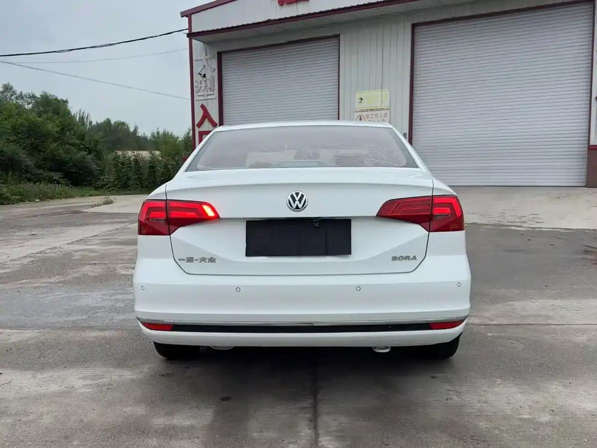 2018 Volkswagen Bora 1.5L Automatic Comfort Model — миниатюра 8