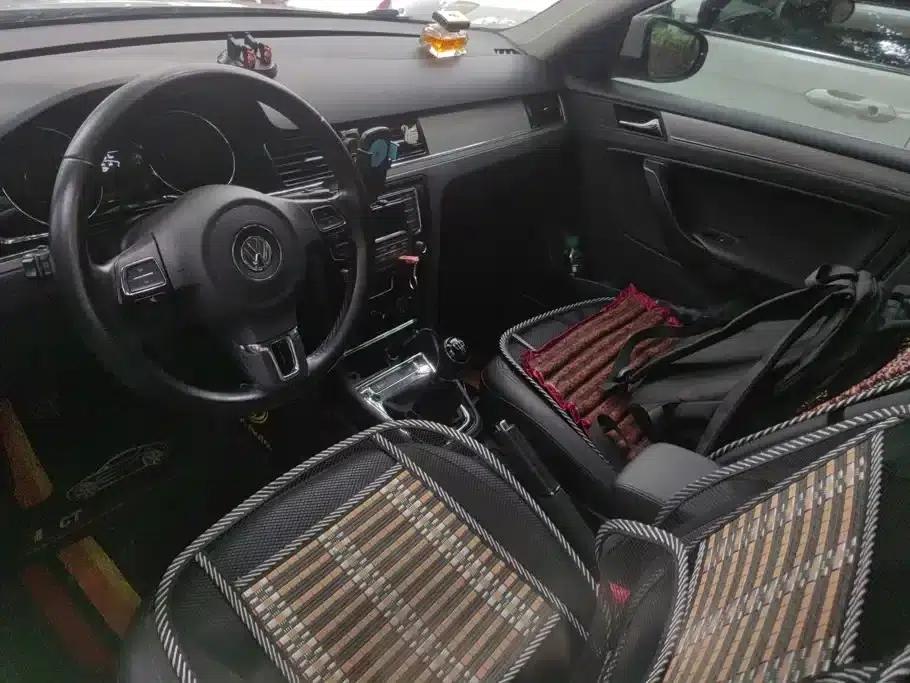 2015 Volkswagen Bora Value Edition 1.6L Manual Comfort Model — миниатюра 12
