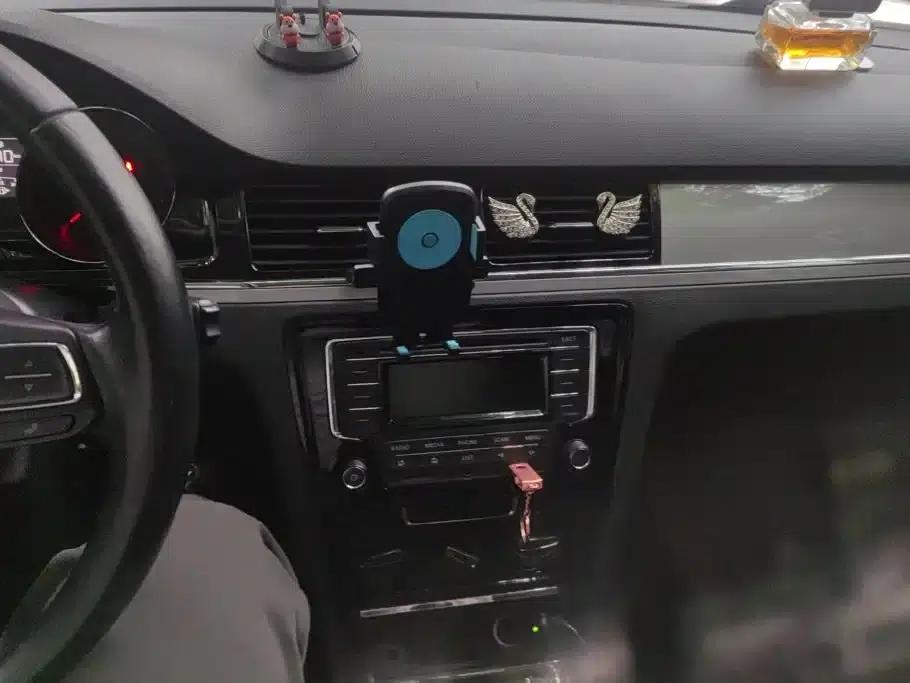 2015 Volkswagen Bora Value Edition 1.6L Manual Comfort Model — миниатюра 13