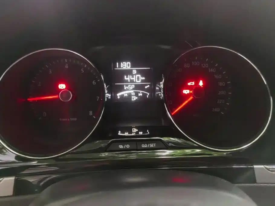 2015 Volkswagen Bora Value Edition 1.6L Manual Comfort Model — миниатюра 14