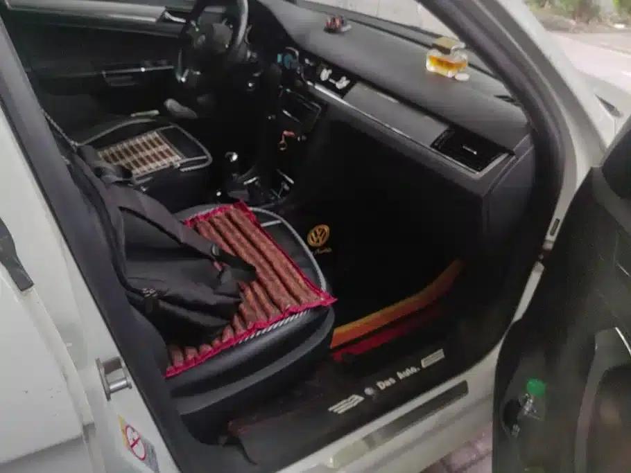 2015 Volkswagen Bora Value Edition 1.6L Manual Comfort Model — миниатюра 8