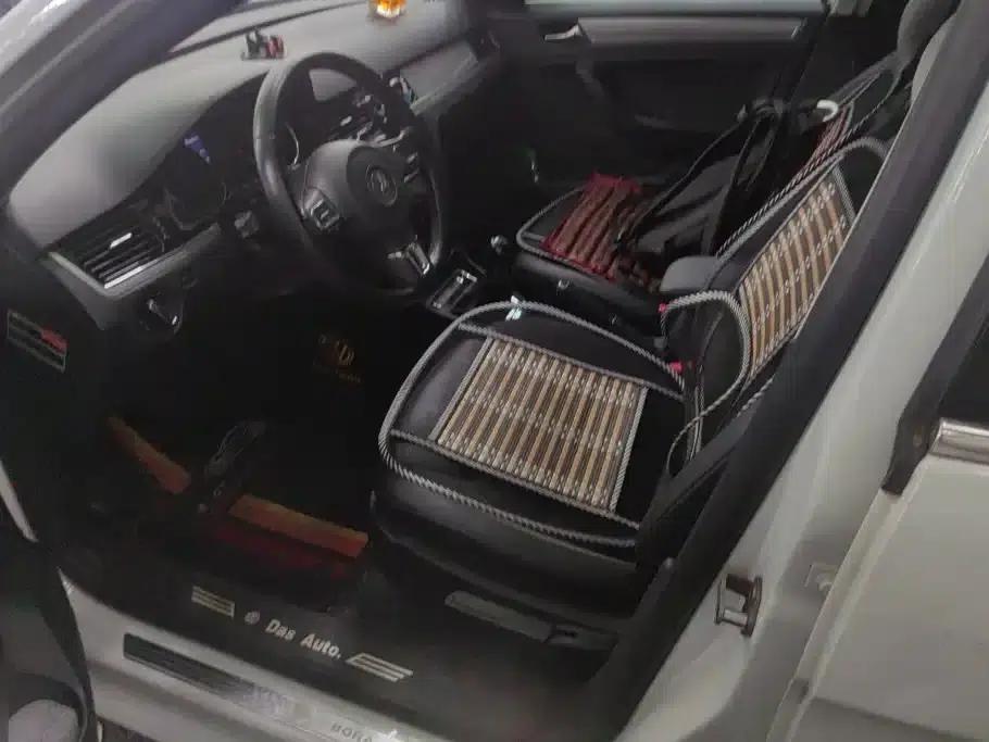 2015 Volkswagen Bora Value Edition 1.6L Manual Comfort Model — миниатюра 9