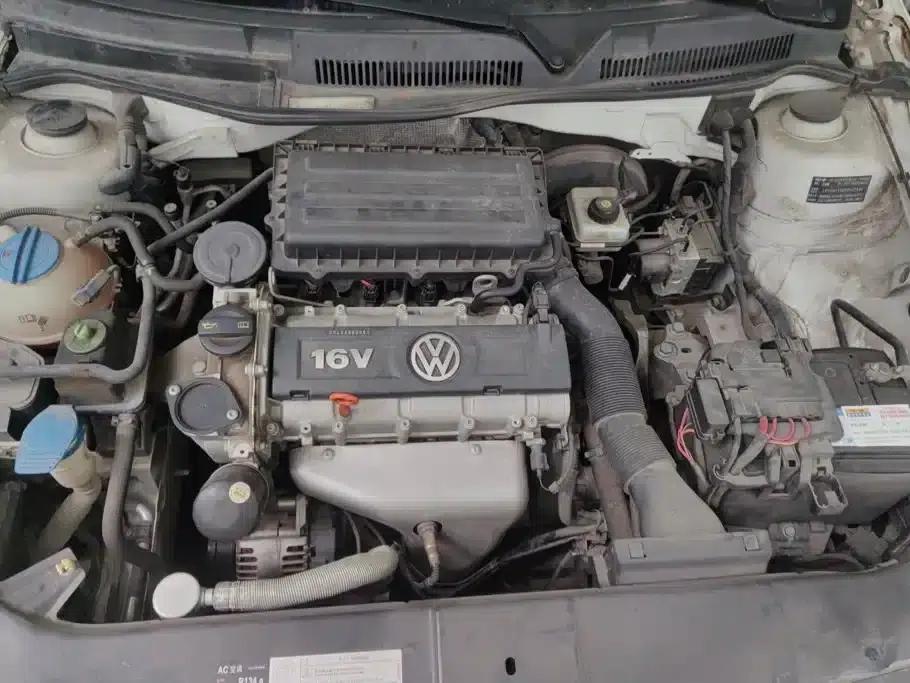 2015 Volkswagen Bora Value Edition 1.6L Manual Comfort Model — миниатюра 10