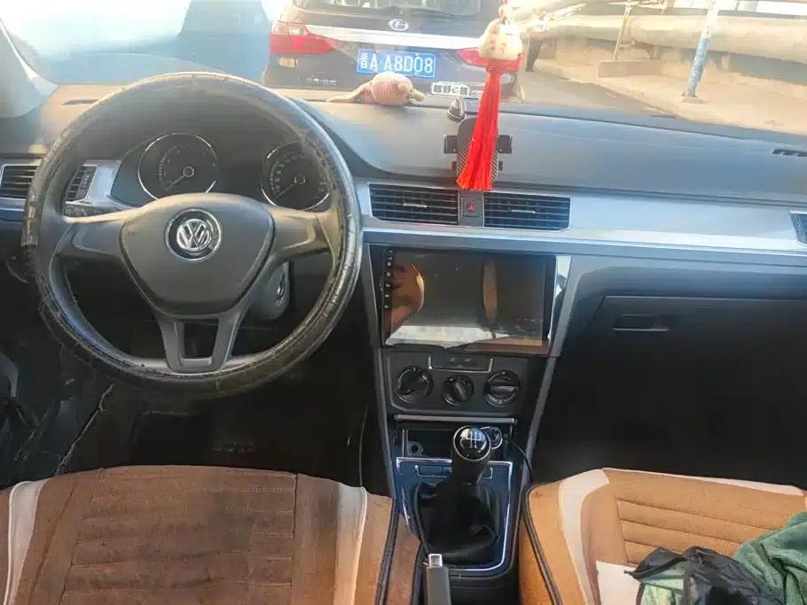 2019 Volkswagen Bora Legend 1.5L Manual Fashion Model (China VI Emission Standard) — миниатюра 12