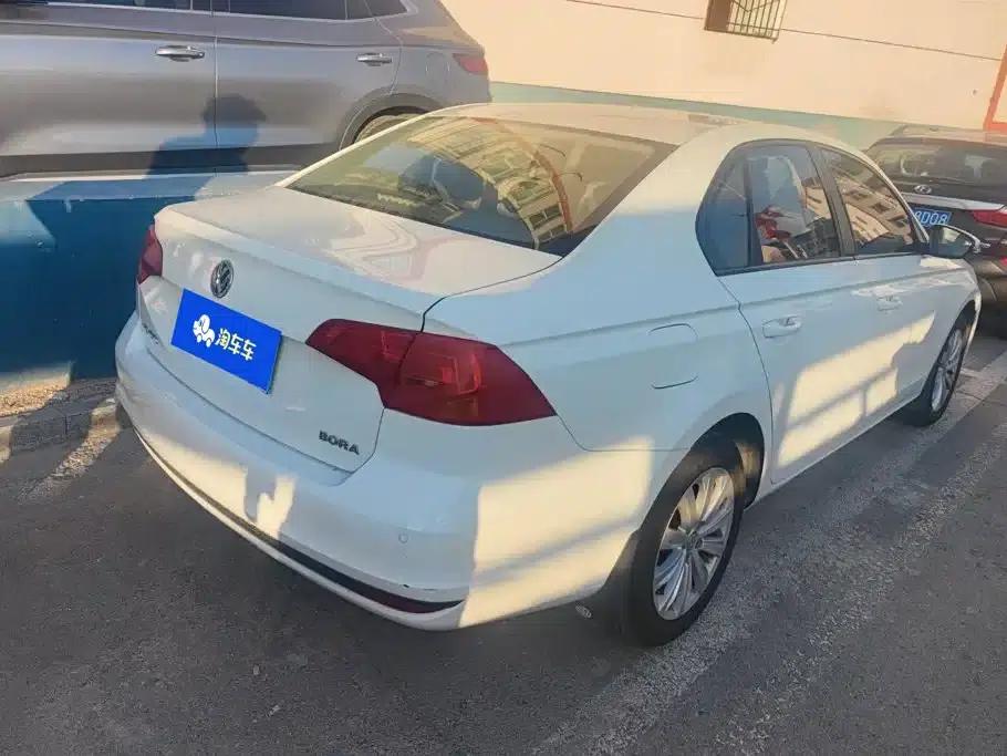 2019 Volkswagen Bora Legend 1.5L Manual Fashion Model (China VI Emission Standard) — миниатюра 3