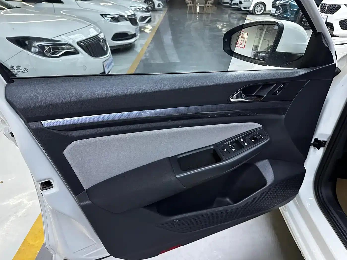 2024 Volkswagen Bora 200TSI DSG Comfort Edition — миниатюра 8