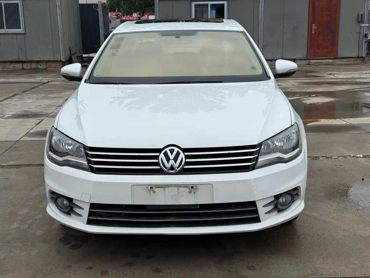 2013 Volkswagen Bora 1.6L Automatic Fashion Edition — миниатюра 2