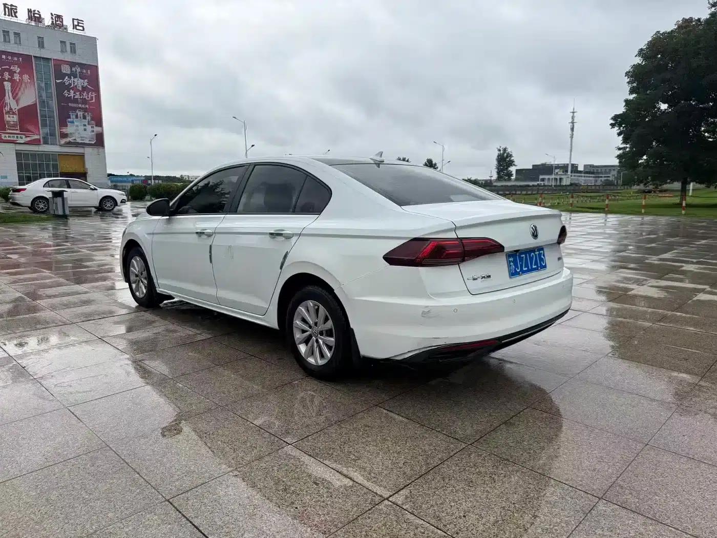 2020 Volkswagen Bora 1.5L Automatic Fashion Edition — миниатюра 9