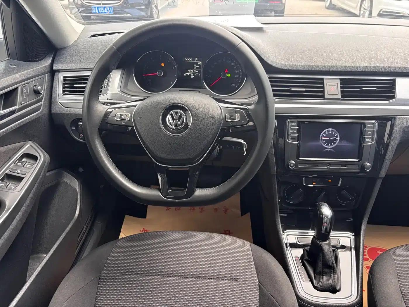 2019 Volkswagen Bora Legend 1.5L Automatic Leading Edition (National V Emission Standard) — миниатюра 8