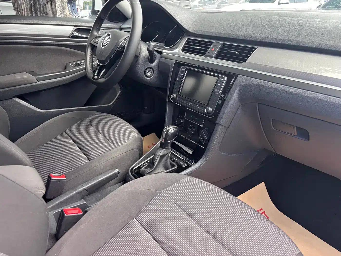 2019 Volkswagen Bora Legend 1.5L Automatic Leading Edition (National V Emission Standard) — миниатюра 9
