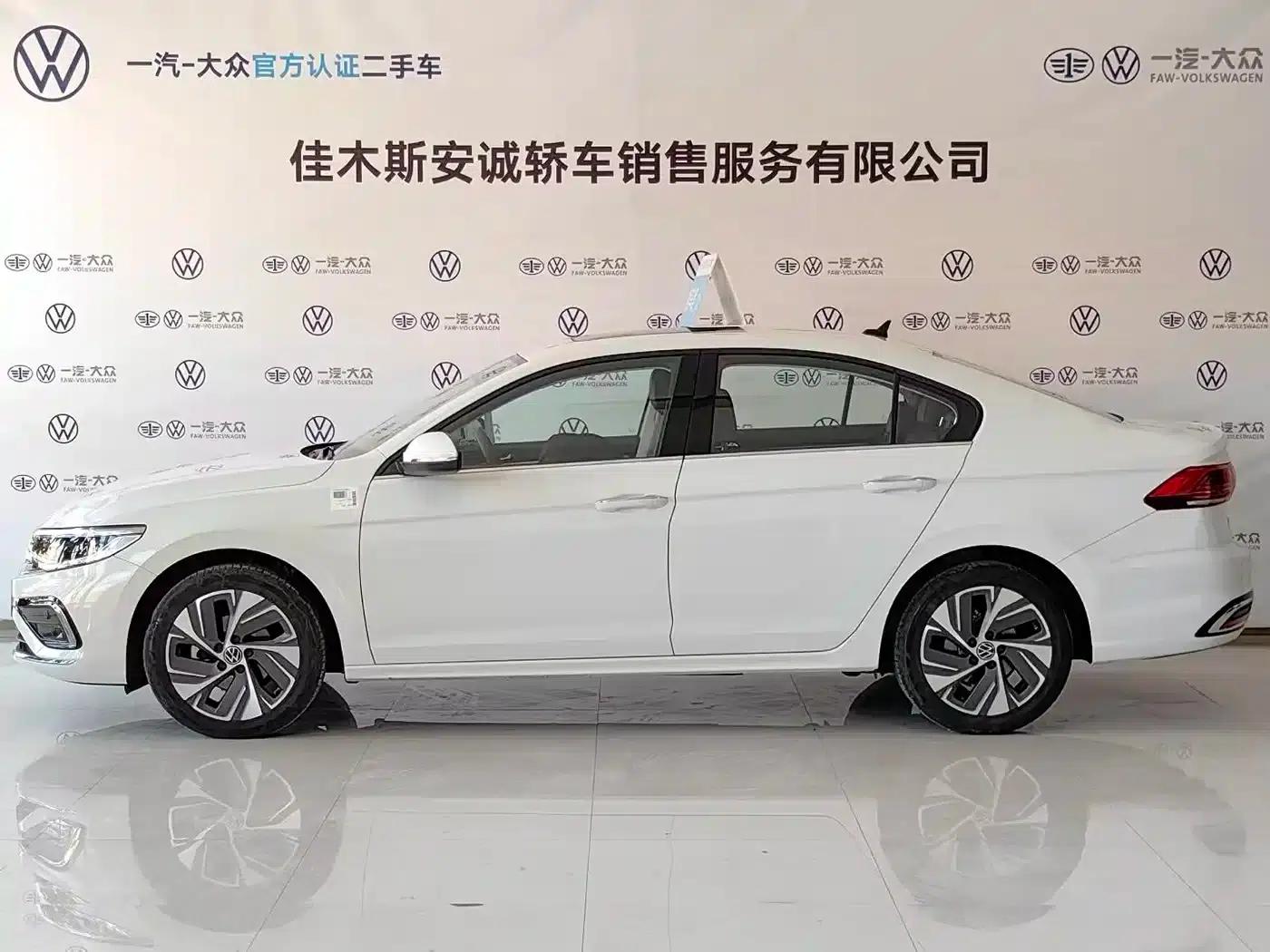 2026 Volkswagen Bora 200TSI DSG Joyful Navigation Edition — миниатюра 4