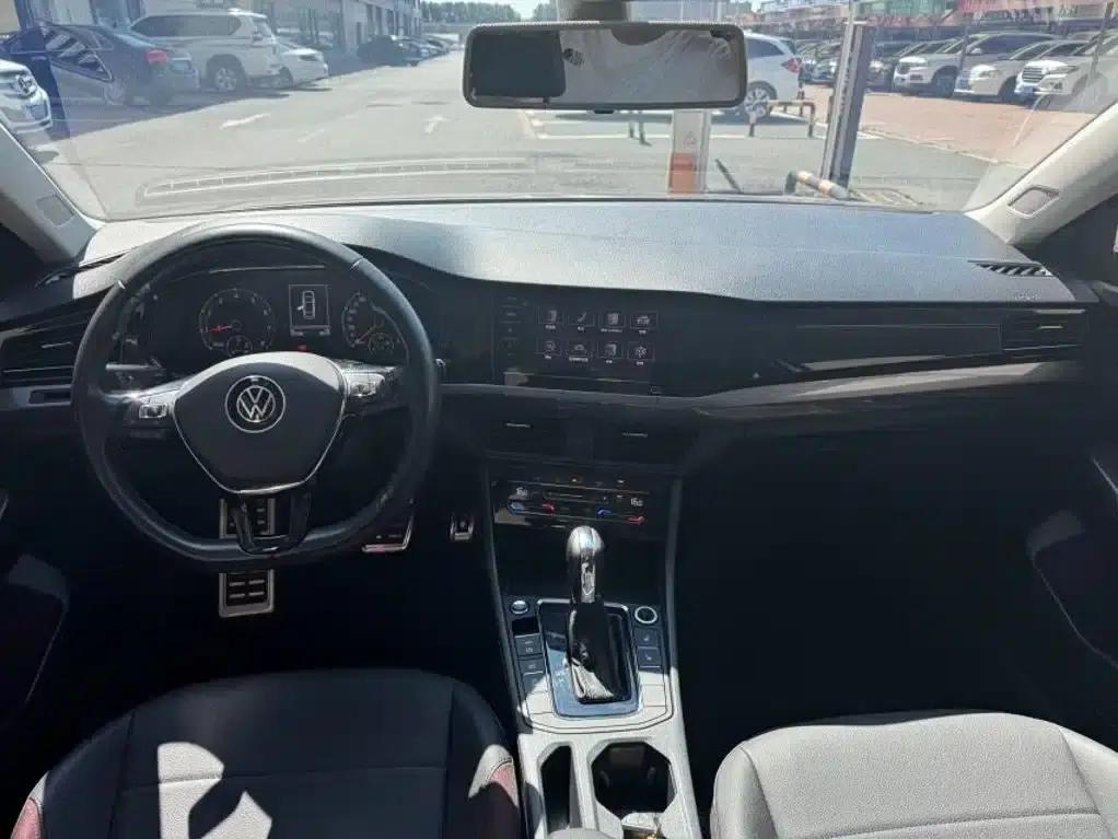 2021 Volkswagen Bora 1.5L Automatic Elite Smart Edition — миниатюра 4