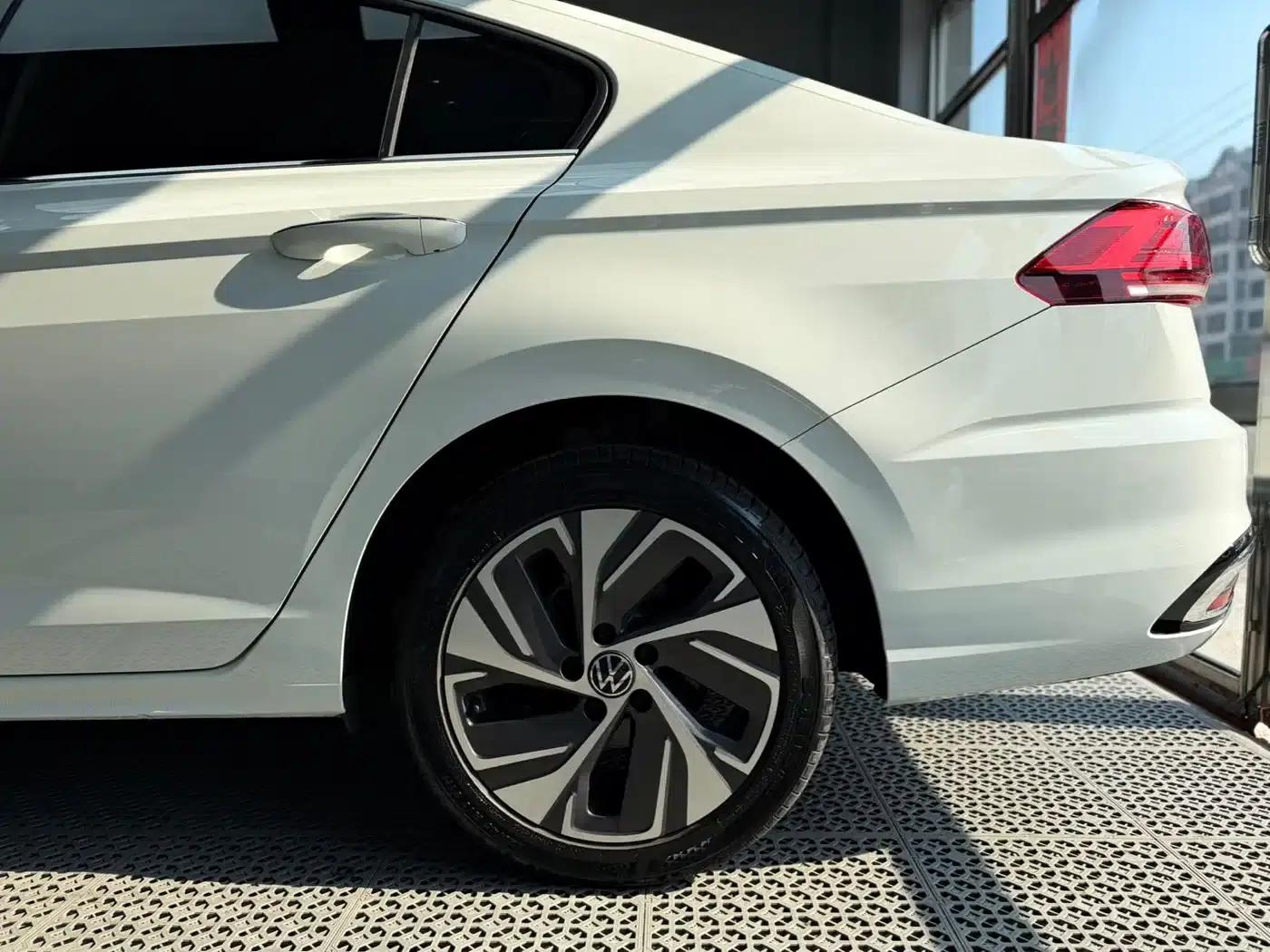 2023 Volkswagen Bora 280TSI DSG Premium Edition — миниатюра 9