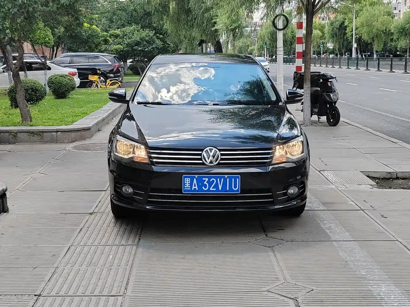 2014 Volkswagen Bora 1.6L Automatic Comfort Model — миниатюра 3