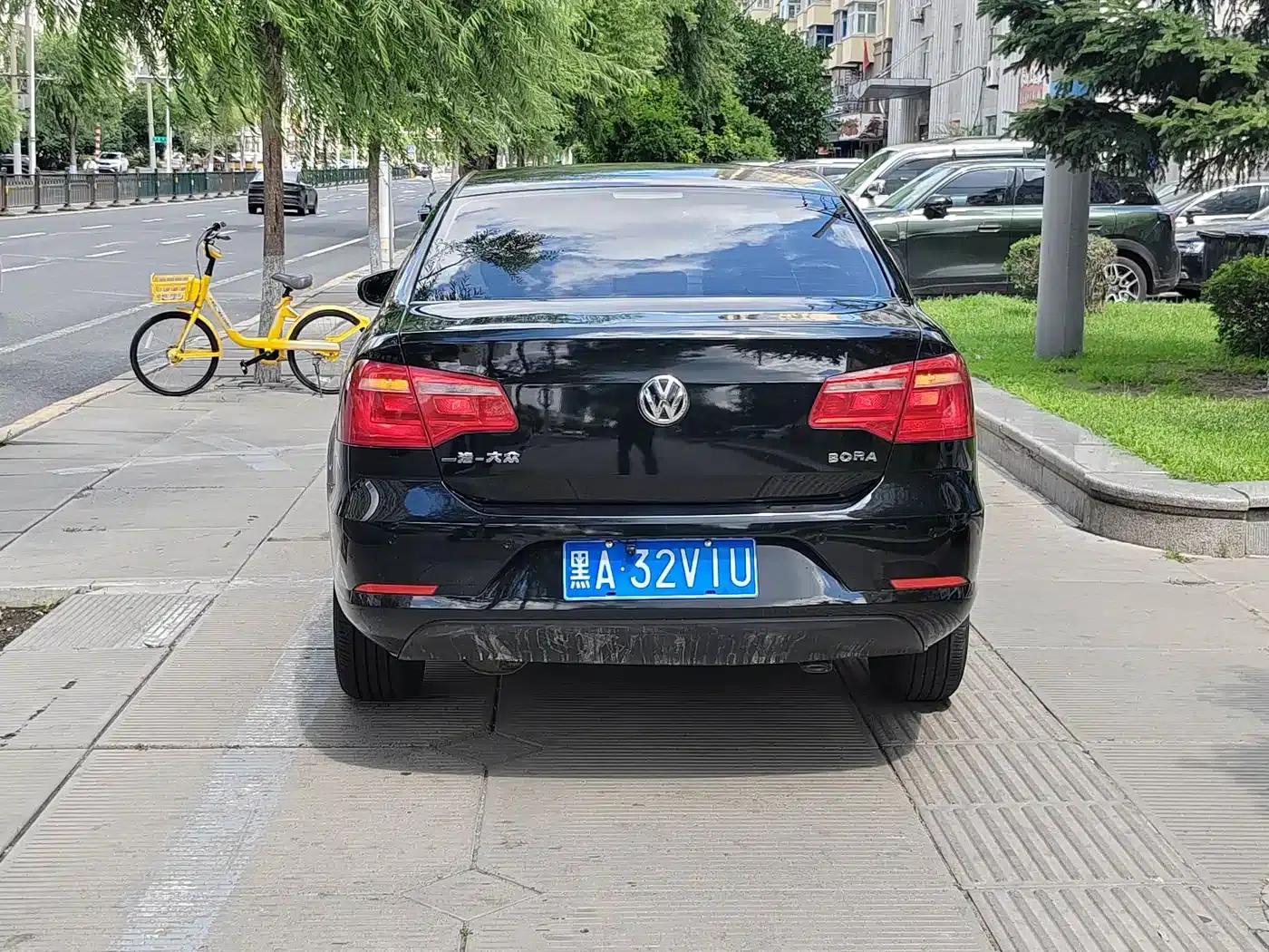 2014 Volkswagen Bora 1.6L Automatic Comfort Model — миниатюра 4